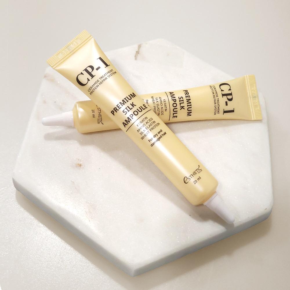YABUKO CP-1 Premium Silk matu serums ar zīdainu konsistenci, padara matus spīdīgus un mīkstus.