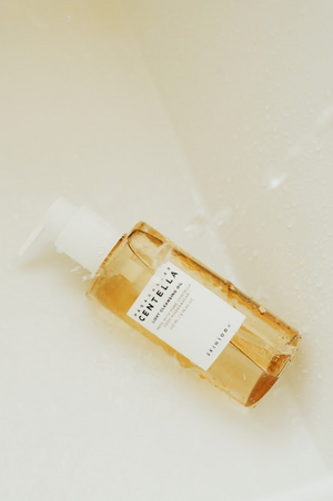 SKIN1004 Madagascar Centella viegla attīroša eļļa, 200ml, YABUKO zīmols, piemērota ādas kopšanai un mitrināšanai.