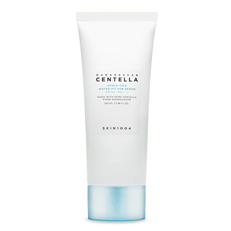 YABUKO SKIN1004 Centella Hyalu-Cica Water-Fit Saules Serums SPF50, 15ml, ar sastāvu no Centella un Hialuronskābes.